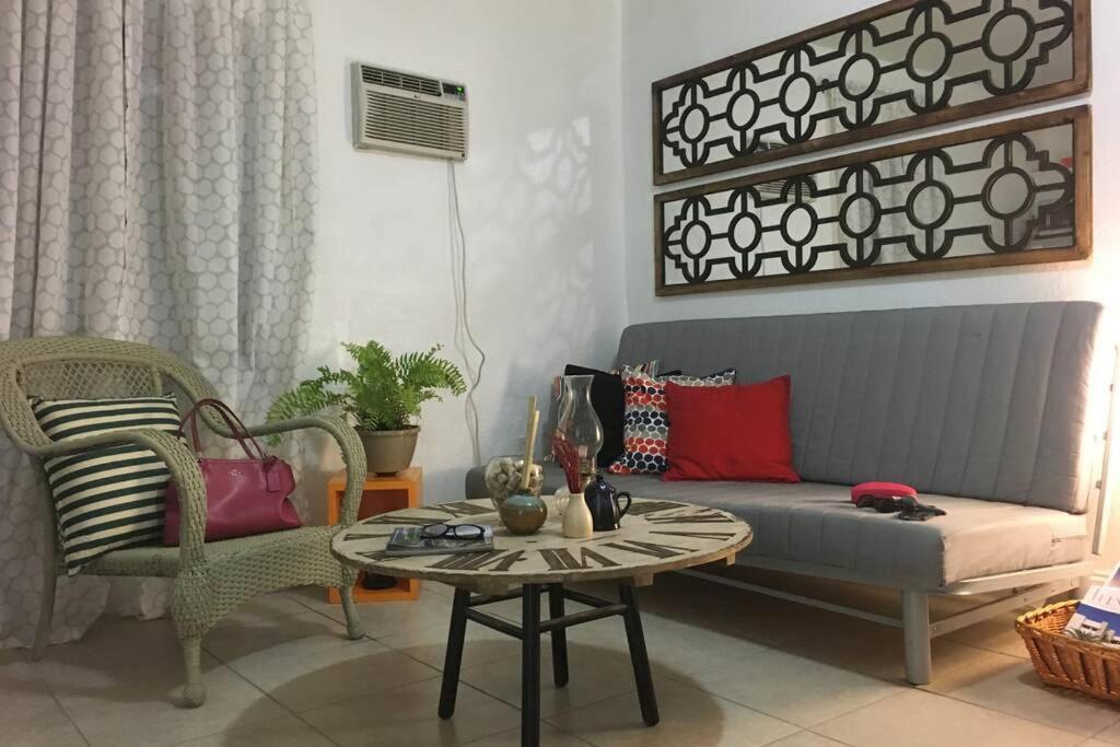1 Bedroom Apt Near Coconut Grove Майами Экстерьер фото